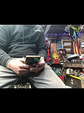 Snapshot of twistafatpipe chatting on January 2026 01:05:02 PM twistafatpipe online show from January 2026 01:05:02 PM