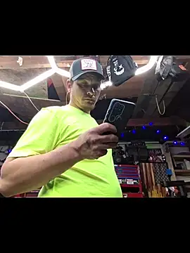 Snapshot of twistafatpipe chatting on February 2026 11:55:02 PM twistafatpipe online show from February 2026 11:55:02 PM