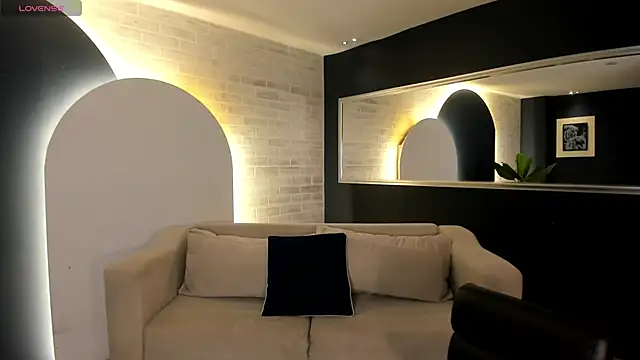 NataliaGaret online show from April 2026 10:46:01 AM