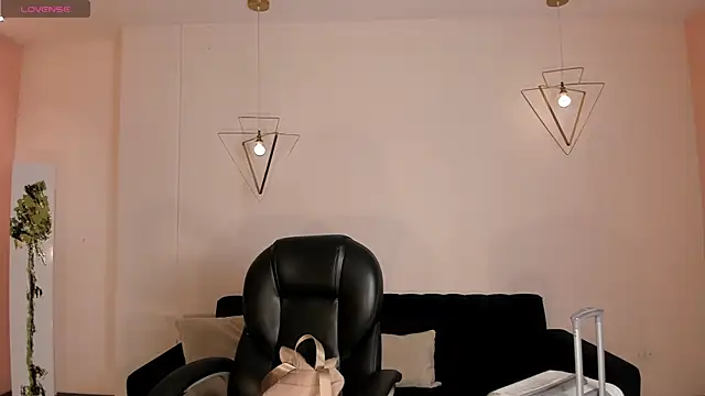 Snapshot of NataliaGaret chatting on May 2026 09:47:01 AM NataliaGaret online show from May 2026 09:47:01 AM