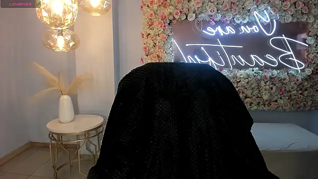 MilaColeman online show from December 2025 04:28:02 AM