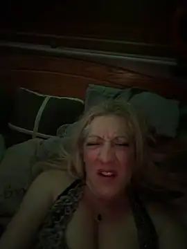 Vixen1221 online show from December 2025 06:20:01 AM