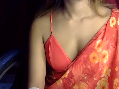 heartless Queen online show from November 2025 06:14:02 AM