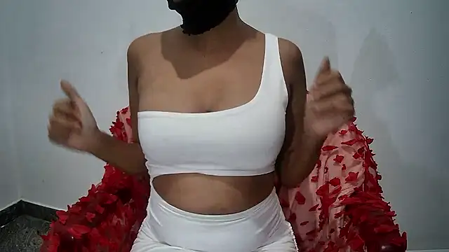 Minu Cam online show from January 2026 06:00:02 PM