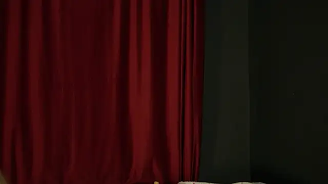 Tracyix online show from June 2026 09:09:01 PM