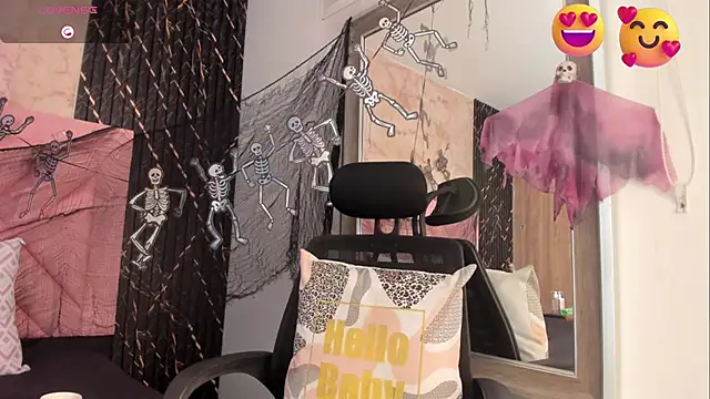 maia bianchi online show from October 2025 02:20:01 PM