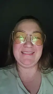 Snapshot of Kiss_Eva chatting on December 2024 01:24:02 AM Kiss Eva online show from December 2024 01:24:02 AM