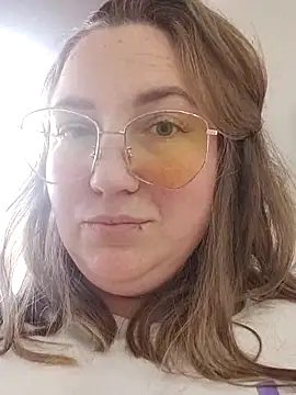 Snapshot of Kiss_Eva chatting on February 2025 12:54:01 PM Kiss Eva online show from February 2025 12:54:01 PM