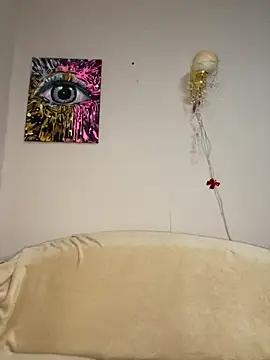 April Purr online show from March 2026 07:25:02 AM