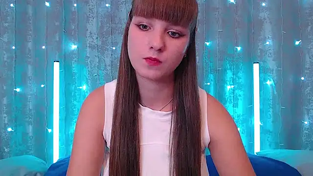 Leonaalove online show from October 2025 01:58:02 AM