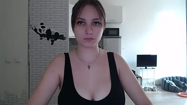 Leonaalove online show from April 2026 01:08:02 PM