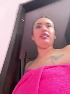 naomirouse  online show from December 2025 09:44:01 PM