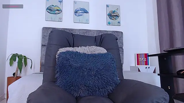 david santos16 online show from December 2025 10:39:02 PM