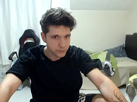 Snapshot of 2handsomemann chatting on October 2025 08:51:01 PM 2handsomemann online show from October 2025 08:51:01 PM