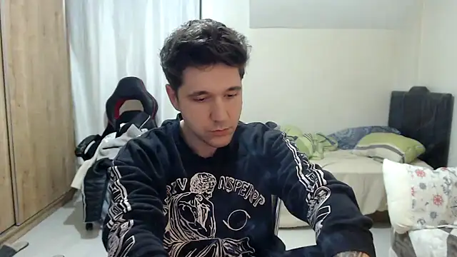 Snapshot of 2handsomemann chatting on October 2025 06:51:01 PM 2handsomemann online show from October 2025 06:51:01 PM