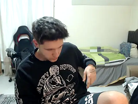 Snapshot of 2handsomemann chatting on February 2026 06:50:01 PM 2handsomemann online show from February 2026 06:50:01 PM