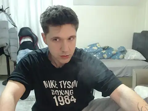 Snapshot of 2handsomemann chatting on February 2026 10:00:01 PM 2handsomemann online show from February 2026 10:00:01 PM