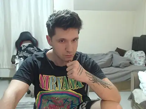 Snapshot of 2handsomemann chatting on April 2026 07:14:01 PM 2handsomemann online show from April 2026 07:14:01 PM