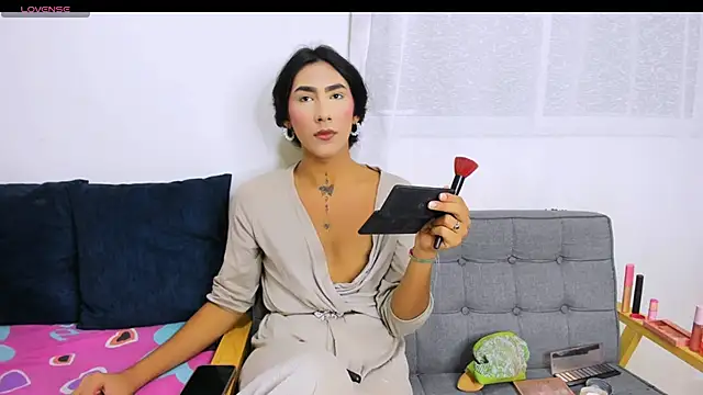 zou quira online show from November 2025 11:27:02 PM