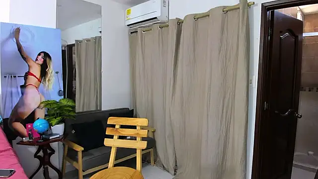 zou quira online show from February 2026 01:16:02 PM