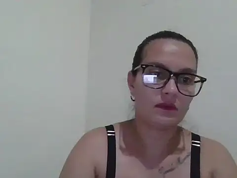 Snapshot of elrincondelossolos chatting on October 2025 05:37:01 AM elrincondelossolos online show from October 2025 05:37:01 AM