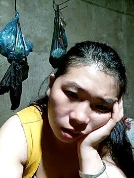 Snapshot of quynhkoolbae chatting on October 2025 01:08:02 PM quynhkoolbae online show from October 2025 01:08:02 PM