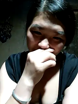 Snapshot of quynhkoolbae chatting on October 2025 12:57:02 PM quynhkoolbae online show from October 2025 12:57:02 PM