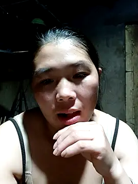 Snapshot of quynhkoolbae chatting on October 2025 01:03:02 PM quynhkoolbae online show from October 2025 01:03:02 PM