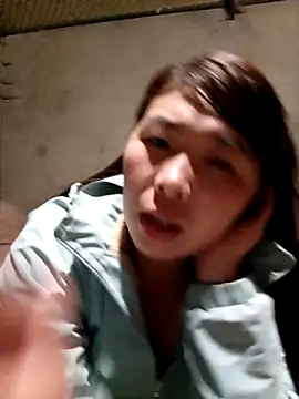 quynhkoolbae online show from November 2025 01:01:01 PM