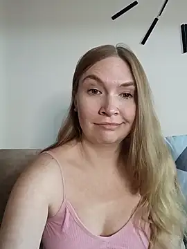 KisaVixen online show from April 2026 05:36:01 PM