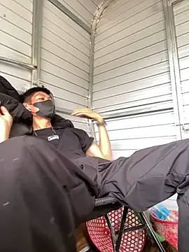 linh21107 online show from October 2025 05:57:02 AM