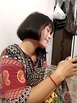 linda bae00 online show from October 2025 02:17:02 PM