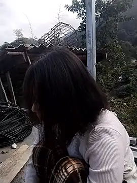 linda bae00 online show from December 2025 05:44:02 AM