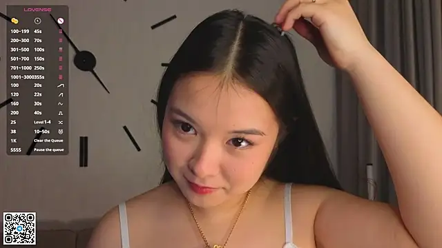 AlberthaEscue online show from October 2025 04:02:01 AM