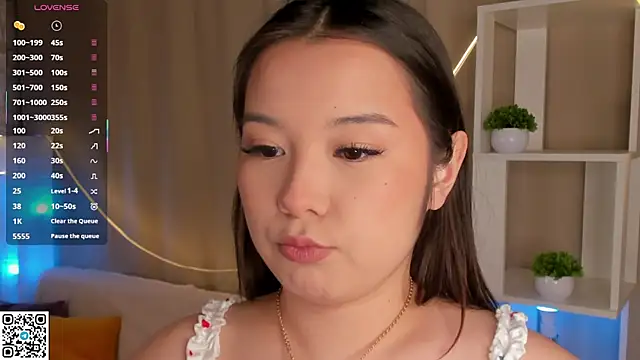 AlberthaEscue online show from December 2025 04:07:01 AM