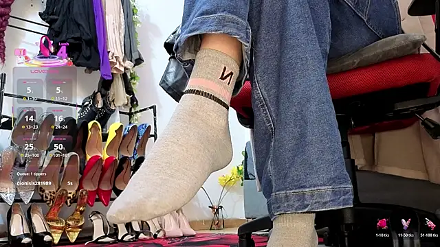 Snapshot of candy_conrad chatting on January 2026 11:37:01 AM candy conrad online show from January 2026 11:37:01 AM