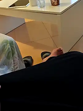 t-dog26 online show from December 2025 04:18:02 AM