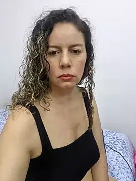 Nina vallon online show from October 2025 10:45:01 AM