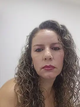 Nina vallon online show from March 2026 12:44:02 PM