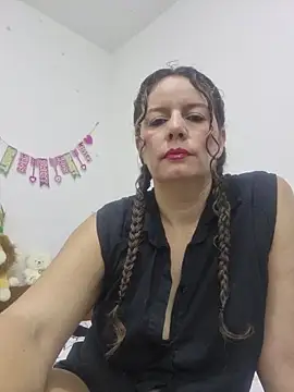 Snapshot of Nina_vallon chatting on April 2026 10:30:01 AM Nina vallon online show from April 2026 10:30:01 AM