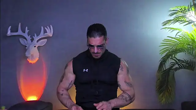 dennis cox1 online show from December 2025 09:22:02 PM