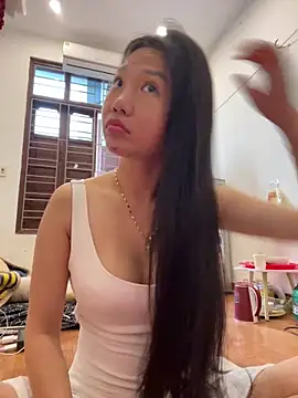 Miumieu online show from December 2025 02:18:01 AM