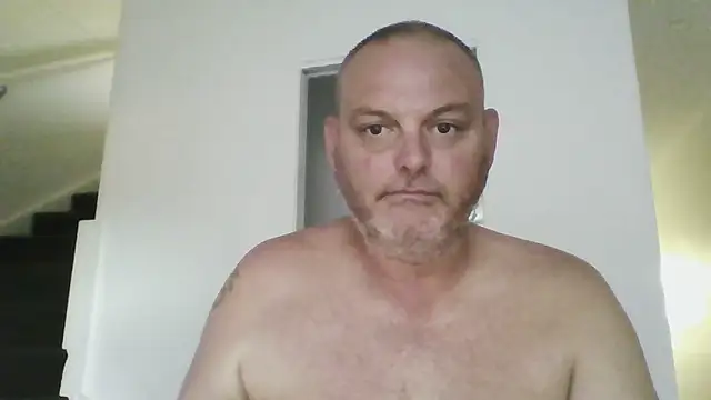 Snapshot of Easyridea chatting on April 2026 08:28:02 PM Easyridea online show from April 2026 08:28:02 PM