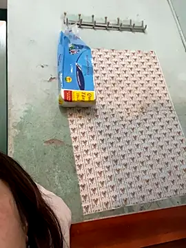 qinejr37 online show from September 2025 11:08:01 PM