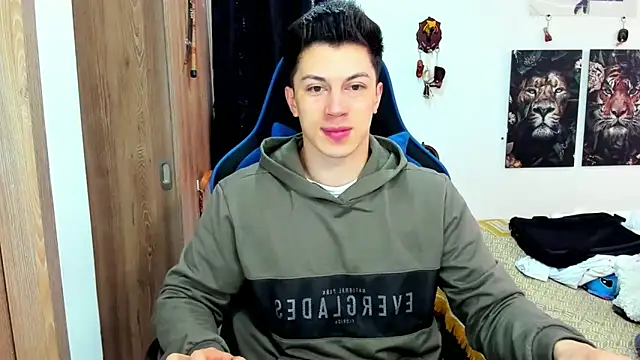 javiersexymann online show from December 2024 04:49:01 PM