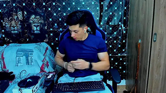 javiersexymann online show from February 2026 03:11:01 AM