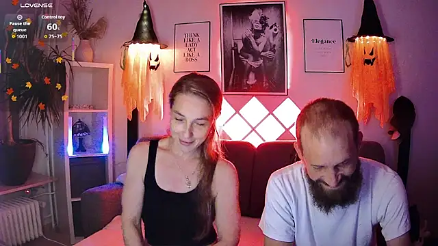 XBellaXundXUweX online show from October 2025 06:49:01 PM