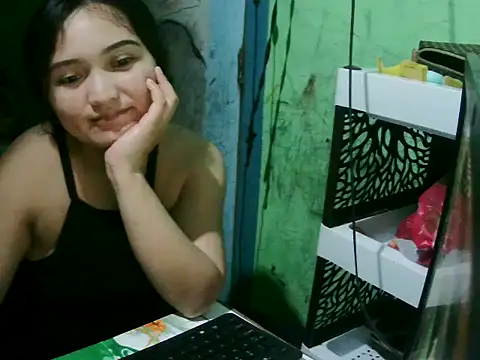 Snapshot of daros453 chatting on December 2025 04:31:02 AM daros453 online show from December 2025 04:31:02 AM