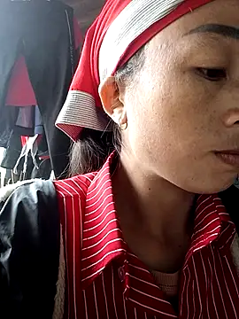 lucybaby00 online show from October 2025 03:14:01 AM