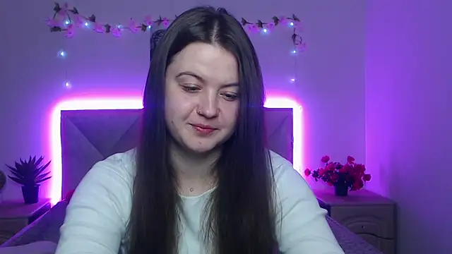 MavkaCute online show from April 2026 06:21:02 PM